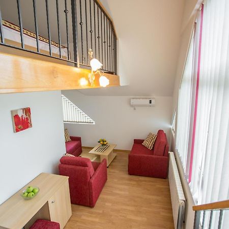 Apartments And Rooms Millennium Ogulin Dış mekan fotoğraf